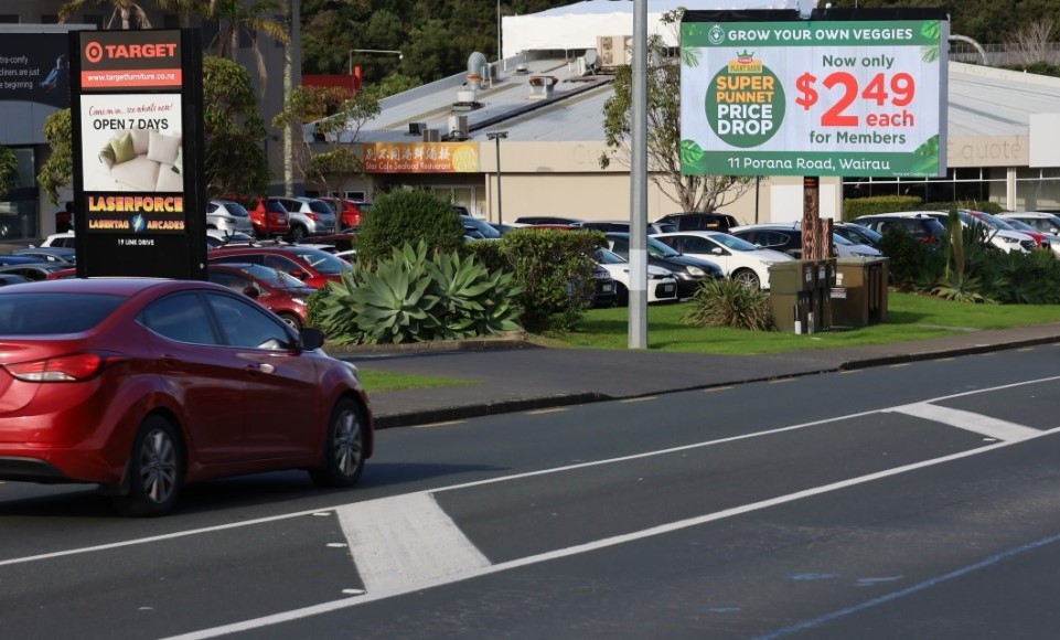 Jolly Billboards AK-D2 DIGITAL 15 Link Drive Wairau Park Glenfield Auckland