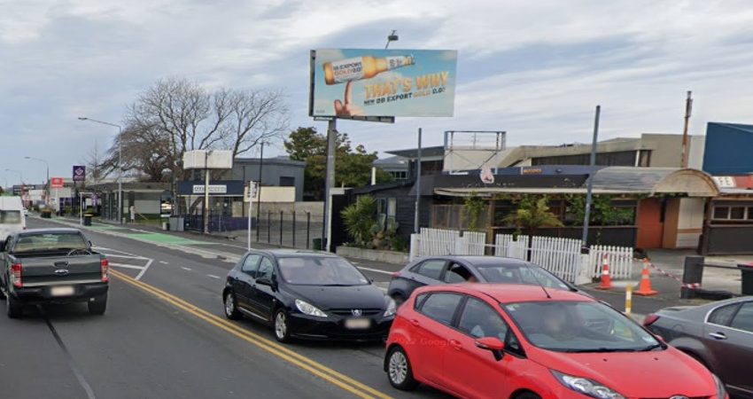 Jolly Billboards CH-79A 138 Ferry Road CBD Christchurch