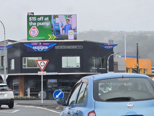 Best Digital billboard in Lower Hutt close to pak n save and BP service station and Z service station