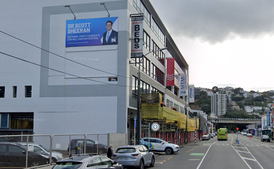 Jolly Billboards WG-678 191 Thorndon Quay Thorndon Wellington