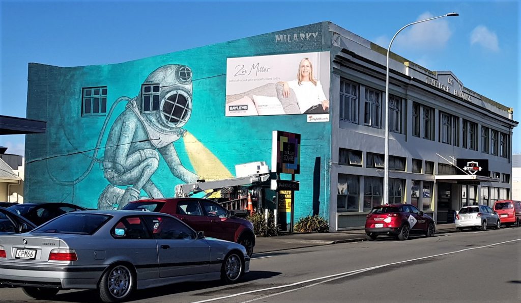 Jolly Billboards WN-61 Ridgeway Trafalgar Mall Wanganui